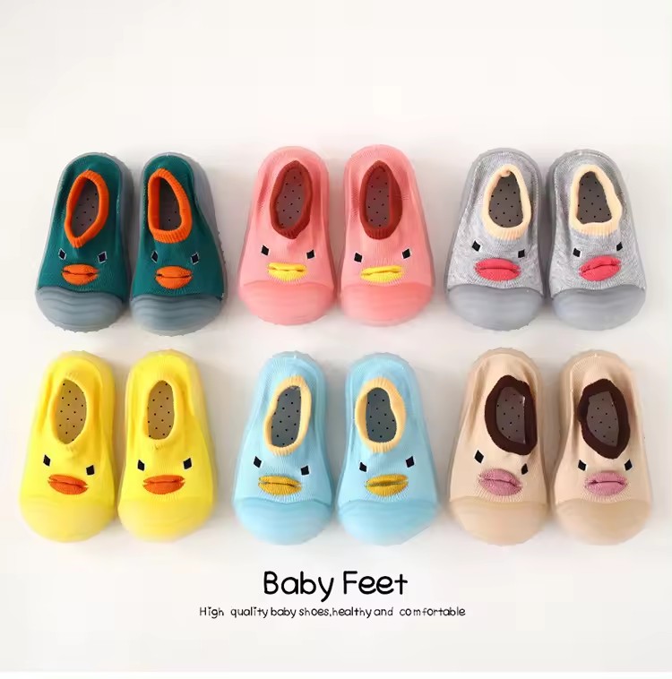 Non-slip comfortable baby walking shoes